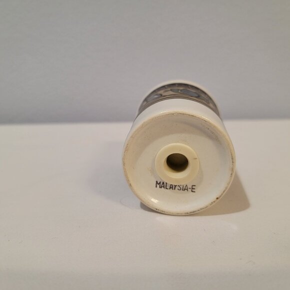 Vintage Mikasa Arabella Pepper Shaker. Vintage 90s - Picture 6 of 6